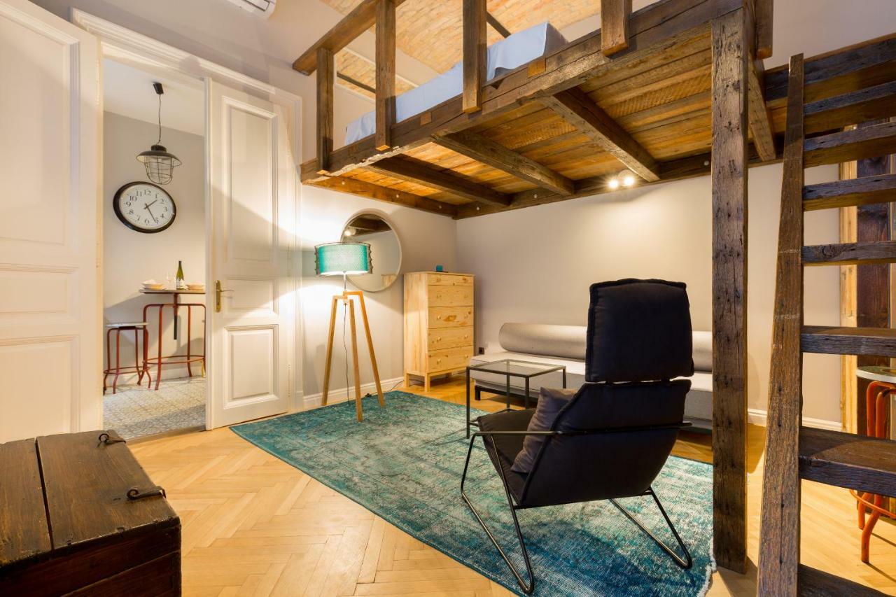 Deluxe Twin Studio In Kazinczy Street Lägenhet Budapest Exteriör bild