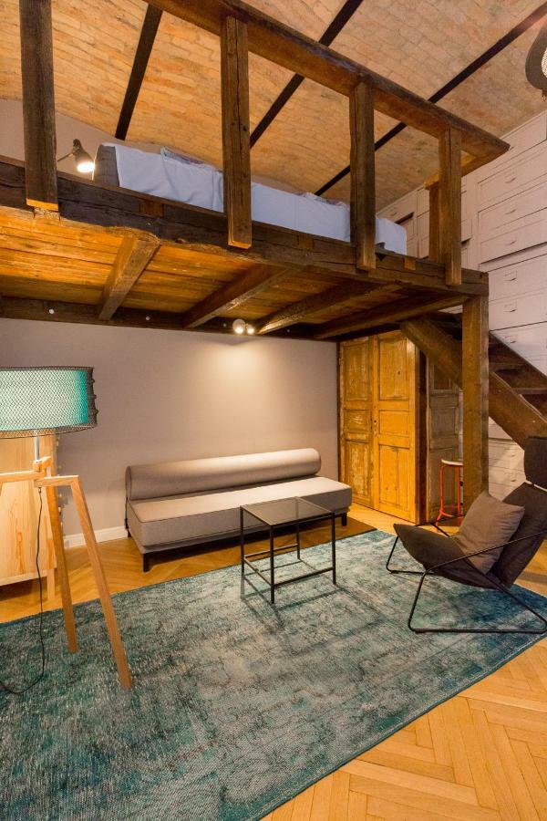 Deluxe Twin Studio In Kazinczy Street Lägenhet Budapest Exteriör bild